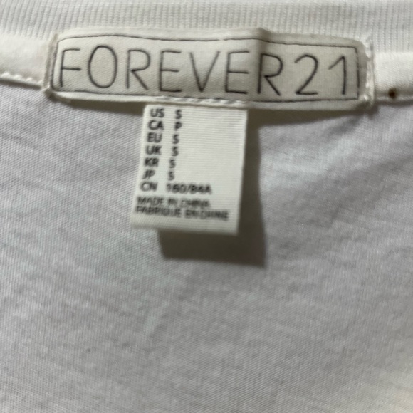 Girl in Paris T shirt - Picture 3 of 4